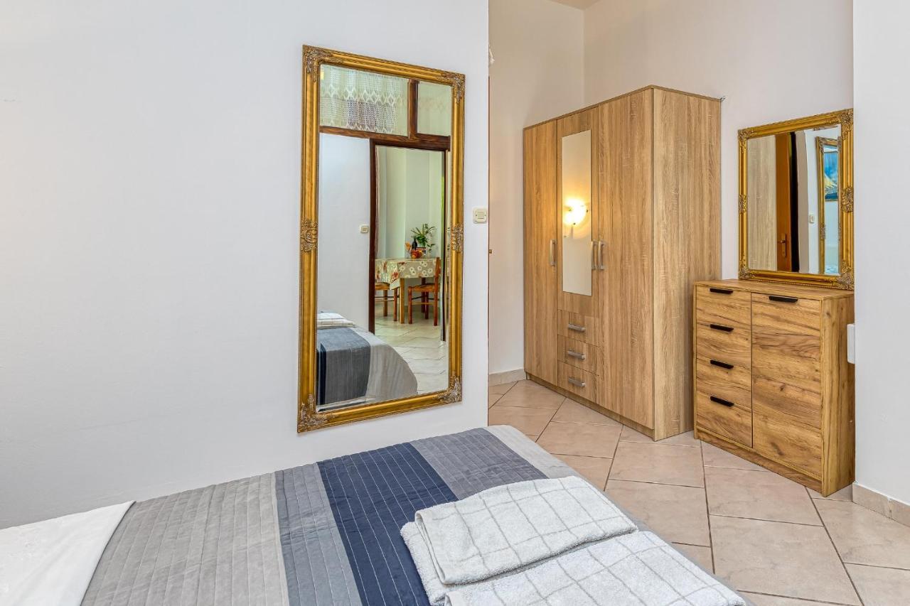 Apartments Bastovanovic Rovinj Exterior photo