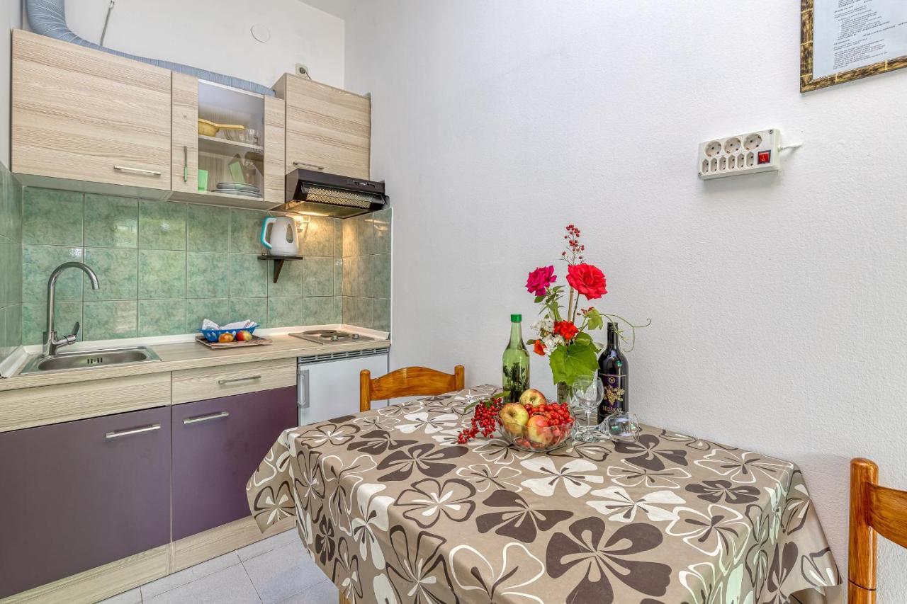 Apartments Bastovanovic Rovinj Exterior photo